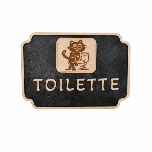 Panneau de porte toilette en bois gravé avec illustration de chat humoristique sur les WC, plaque décorative découpée et gravée au laser.